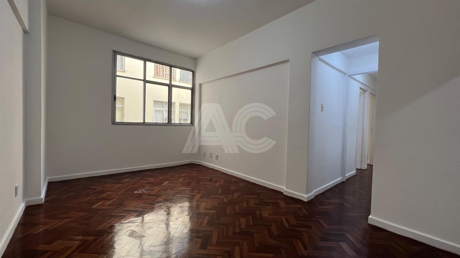 Apartamento à venda com 2 quartos, 70m² - Foto 1