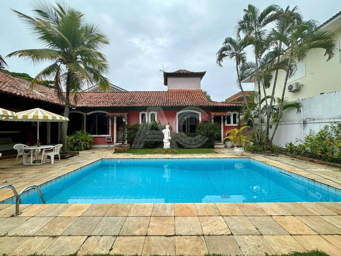 Casa de Condomínio à venda com 5 quartos, 407m² - Foto 32