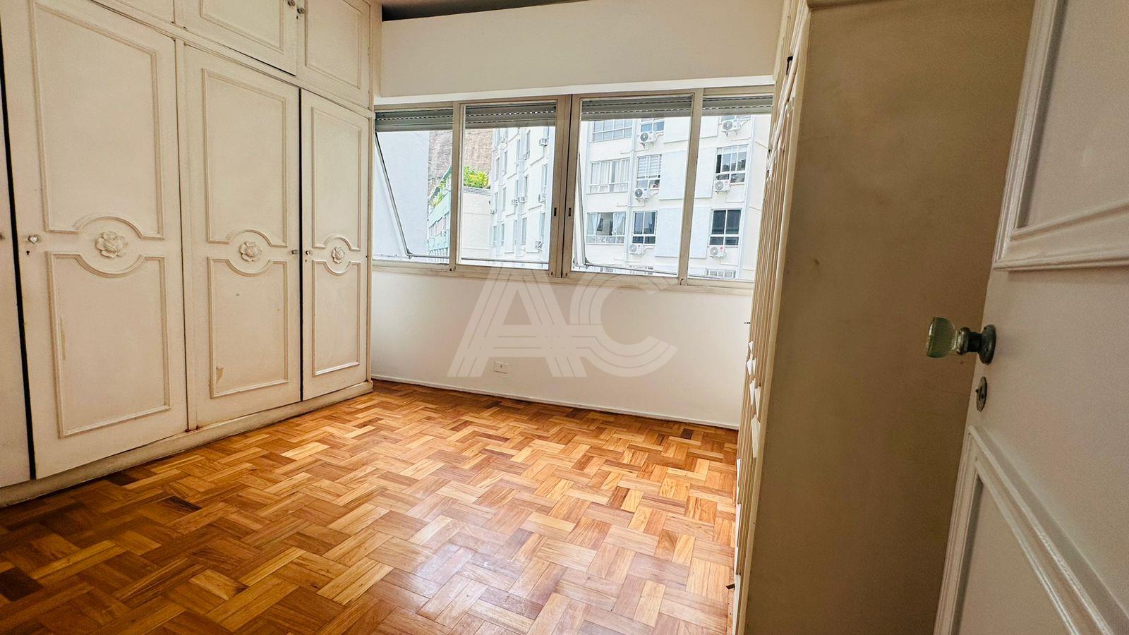 Apartamento à venda com 4 quartos, 206m² - Foto 17