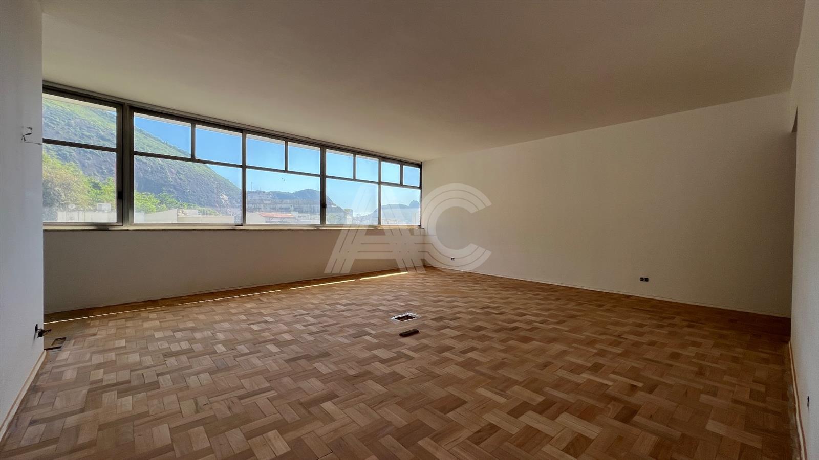 Apartamento à venda com 4 quartos, 206m² - Foto 5