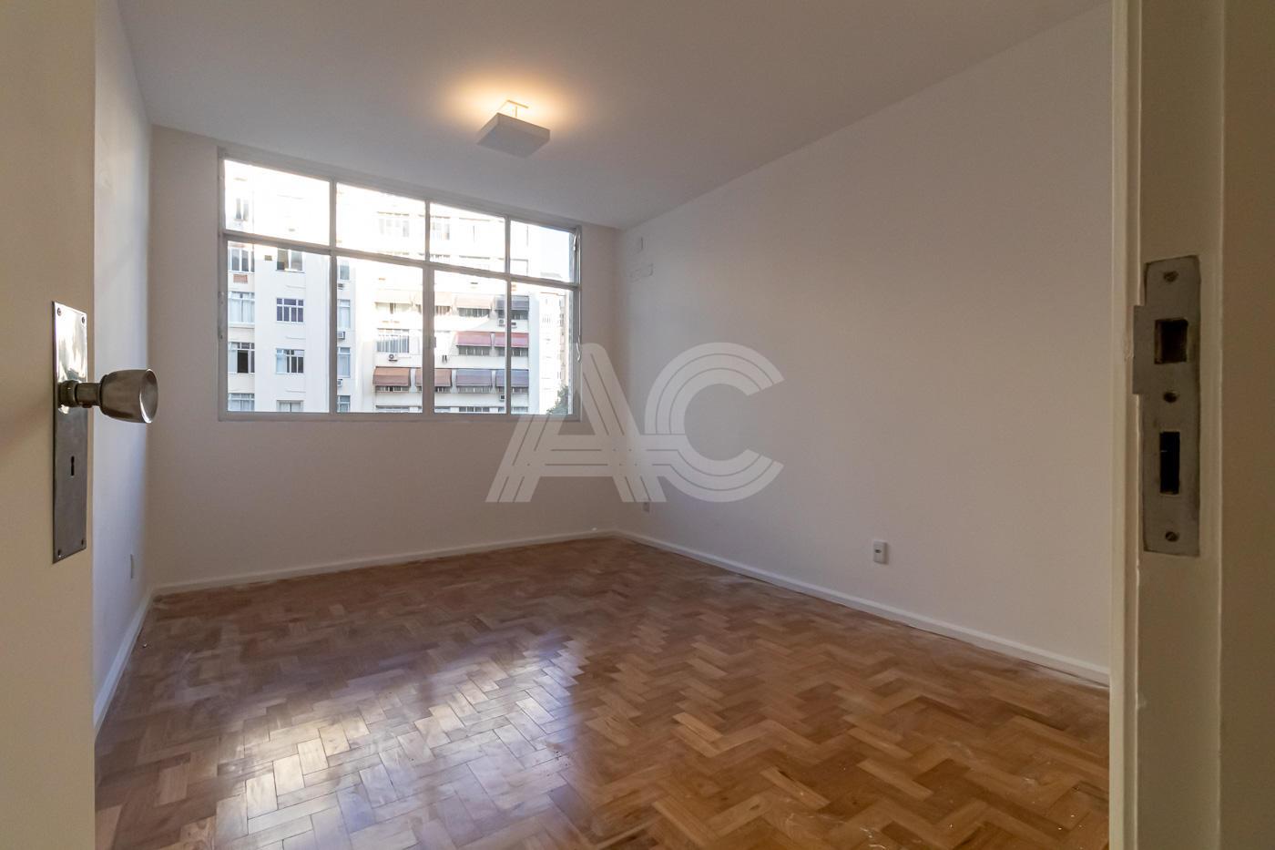 Apartamento à venda com 4 quartos, 330m² - Foto 18