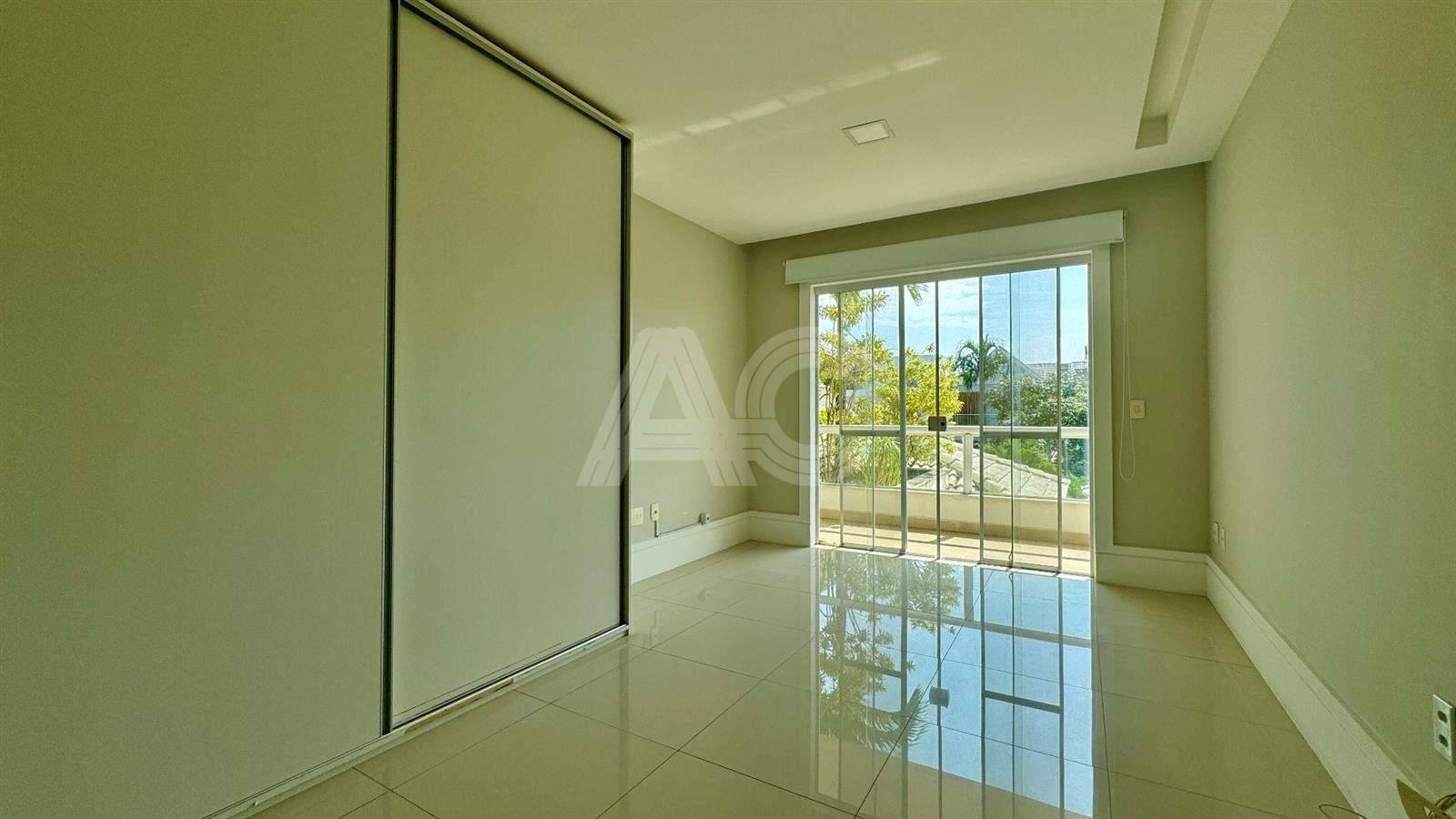 Casa de Condomínio à venda com 4 quartos, 370m² - Foto 20