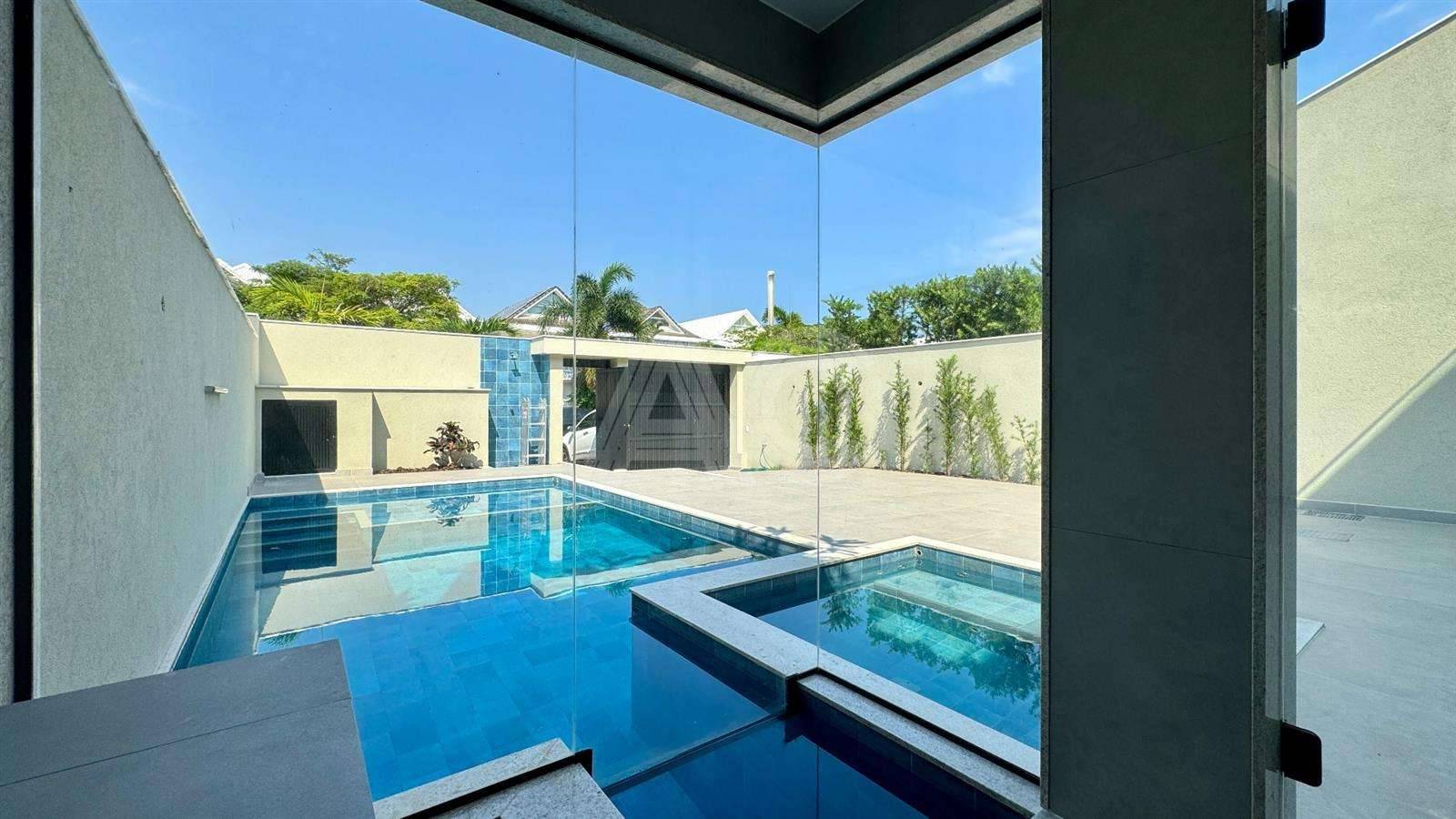 Casa de Condomínio à venda com 5 quartos, 450m² - Foto 3