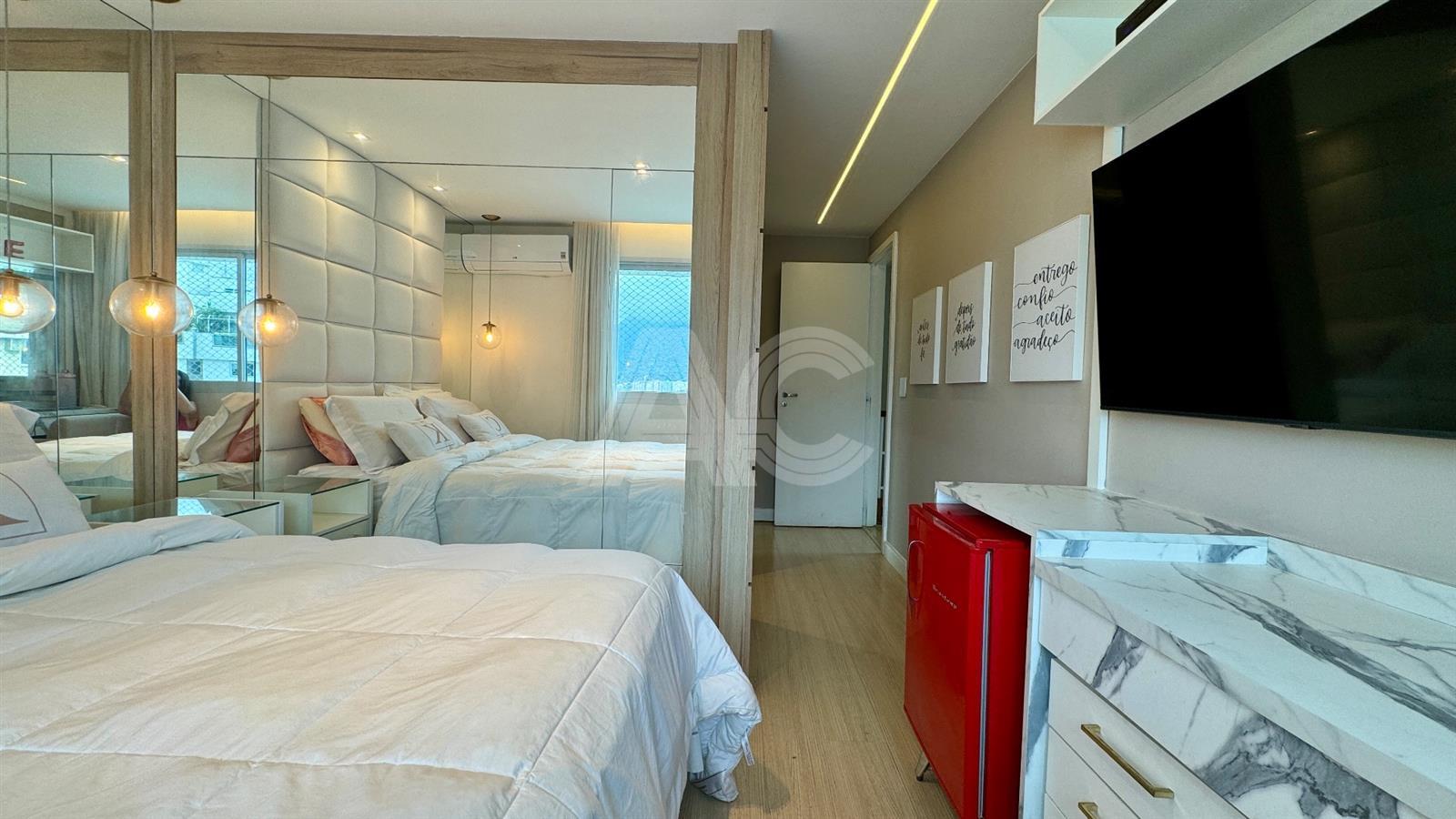 Apartamento à venda com 3 quartos, 136m² - Foto 23