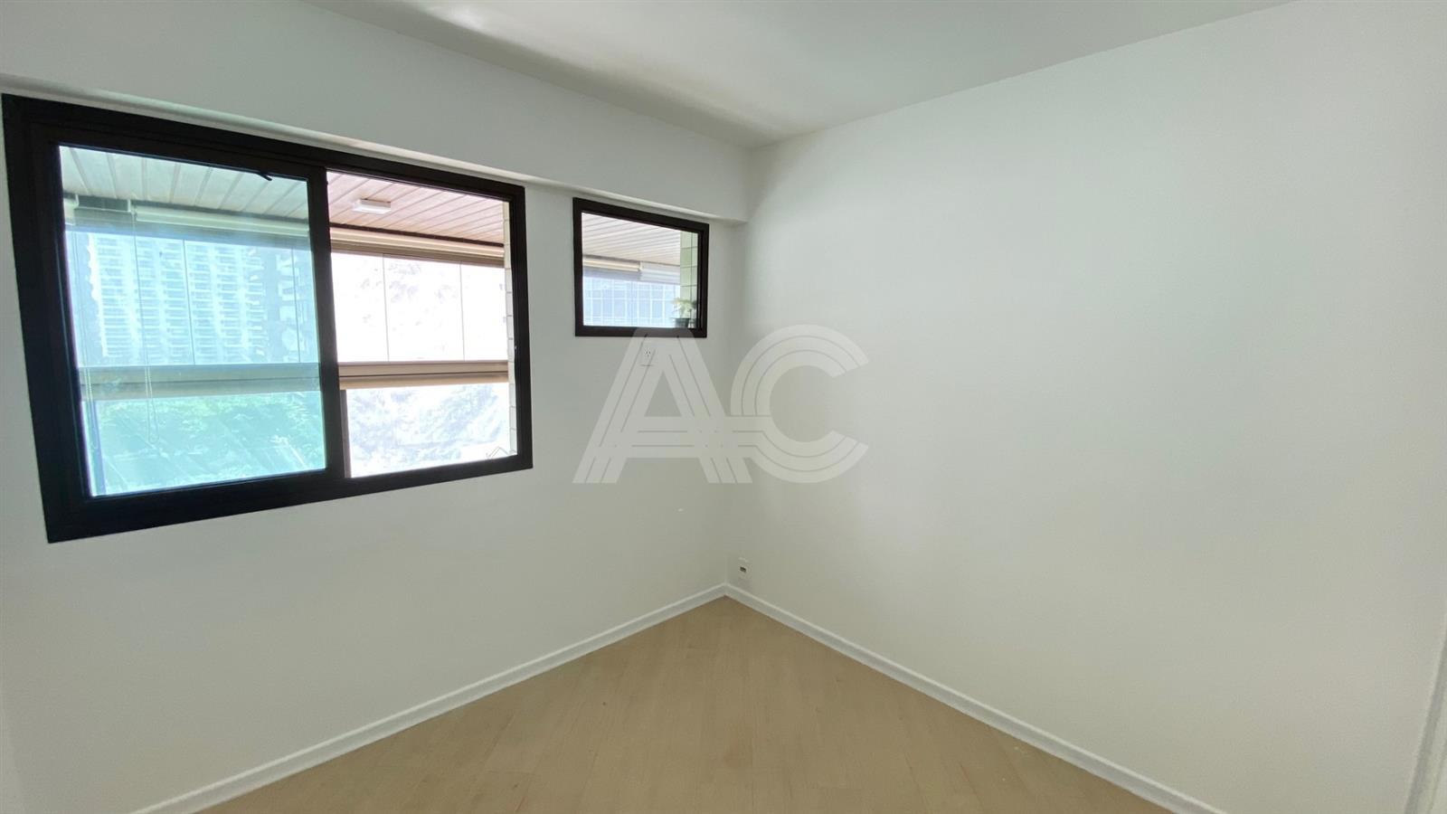 Apartamento à venda com 4 quartos, 145m² - Foto 14