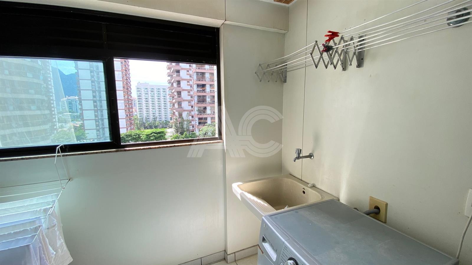 Apartamento à venda com 4 quartos, 145m² - Foto 29