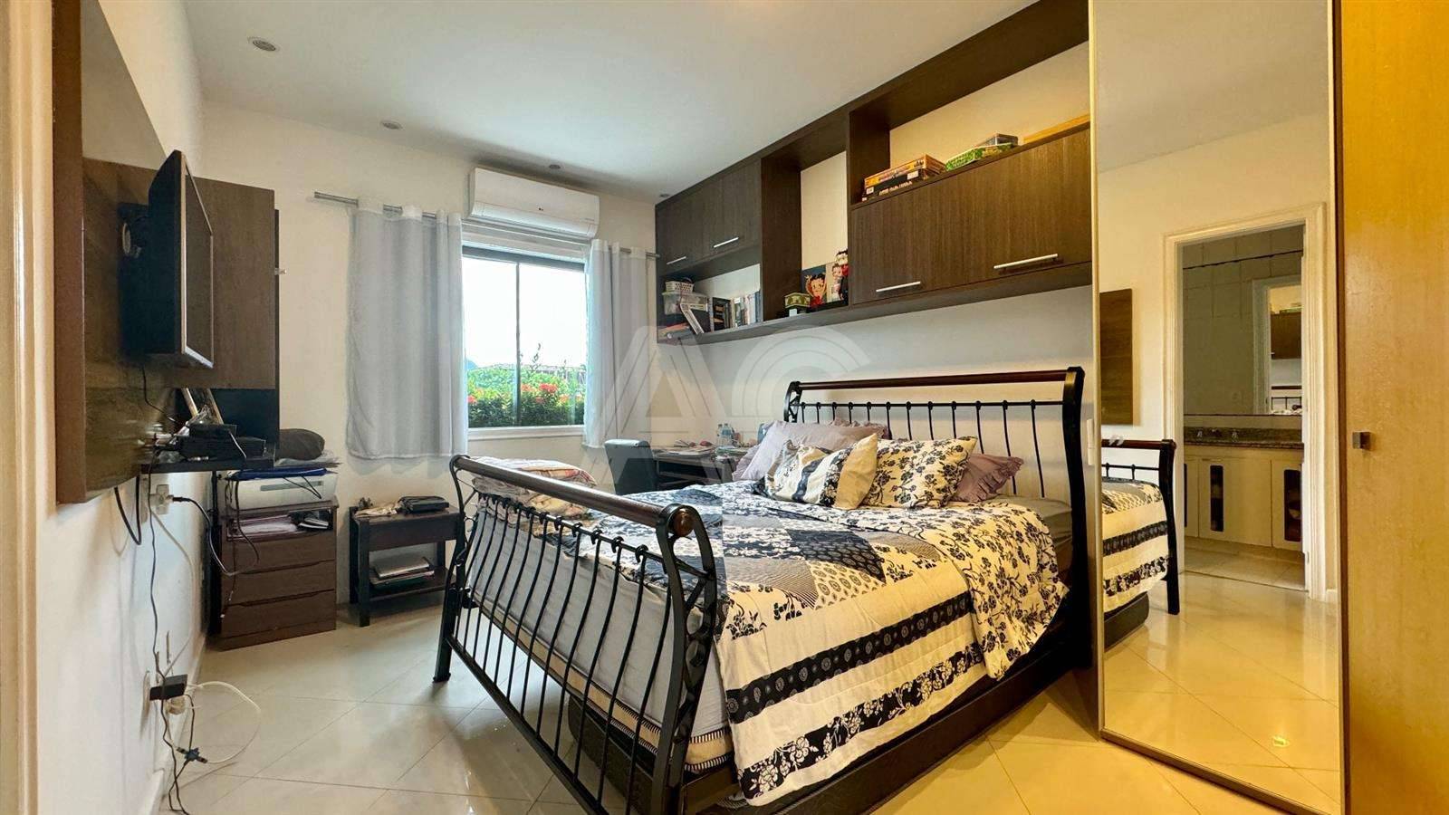 Casa de Condomínio à venda com 4 quartos, 371m² - Foto 16