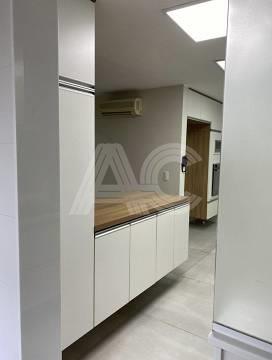 Apartamento à venda com 4 quartos, 230m² - Foto 5