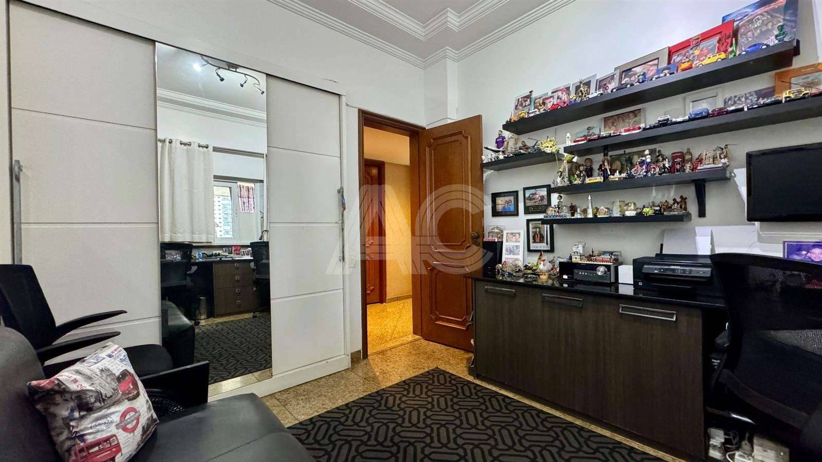 Apartamento à venda com 3 quartos, 220m² - Foto 26