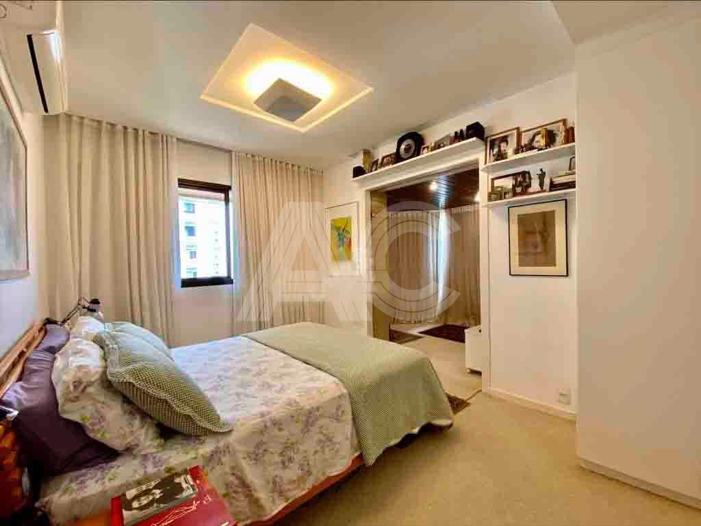 Apartamento à venda com 4 quartos, 165m² - Foto 17