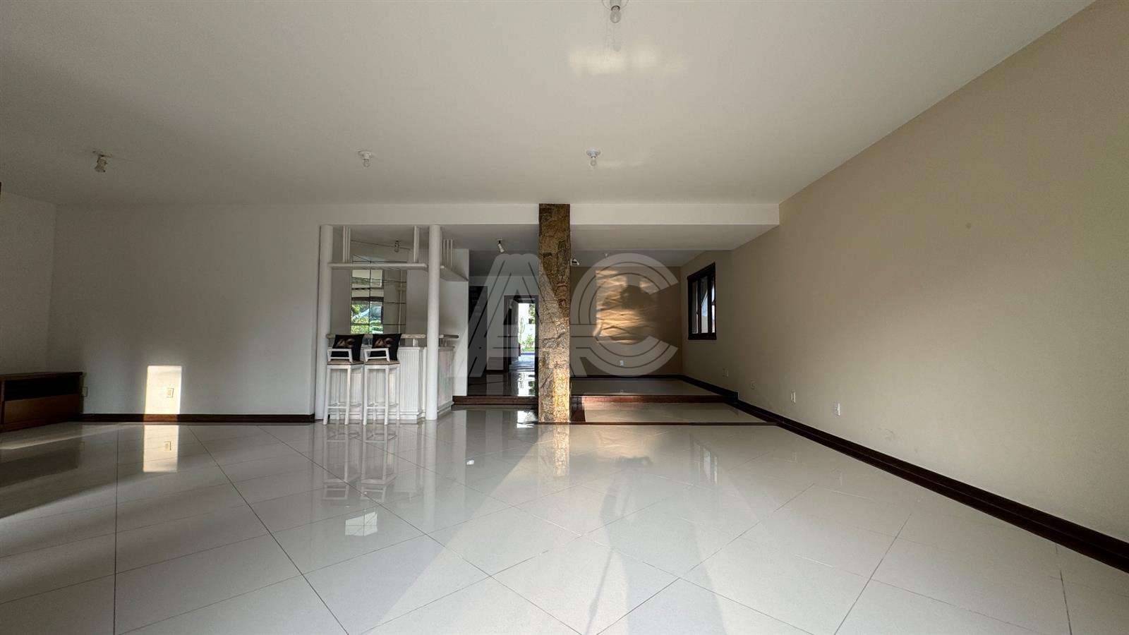 Casa de Condomínio à venda com 5 quartos, 420m² - Foto 4