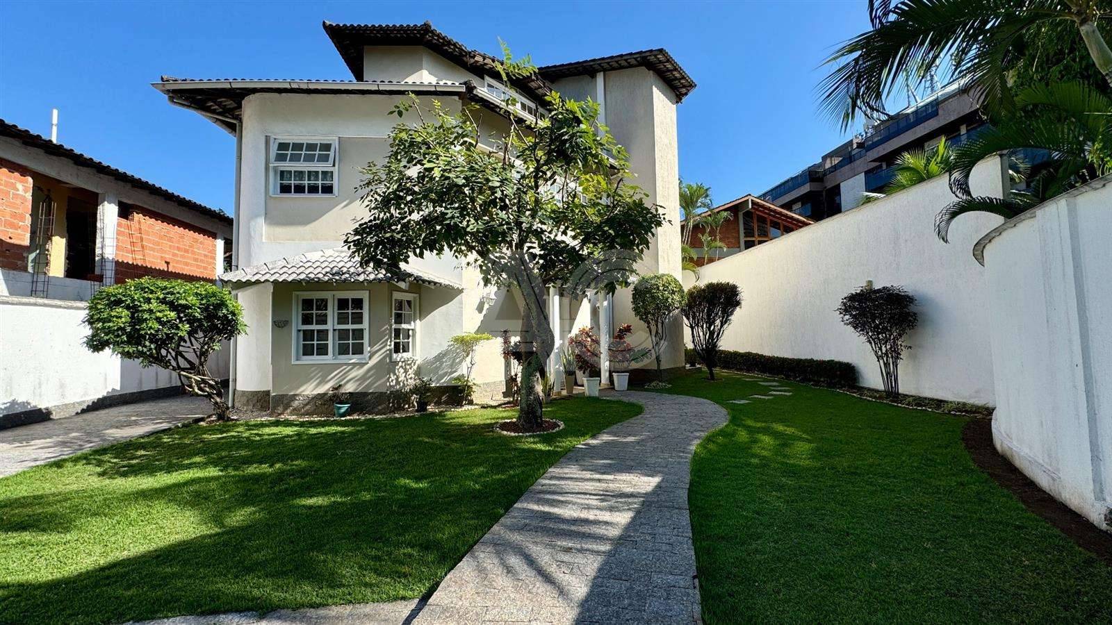 Casa de Condomínio à venda com 4 quartos, 440m² - Foto 2