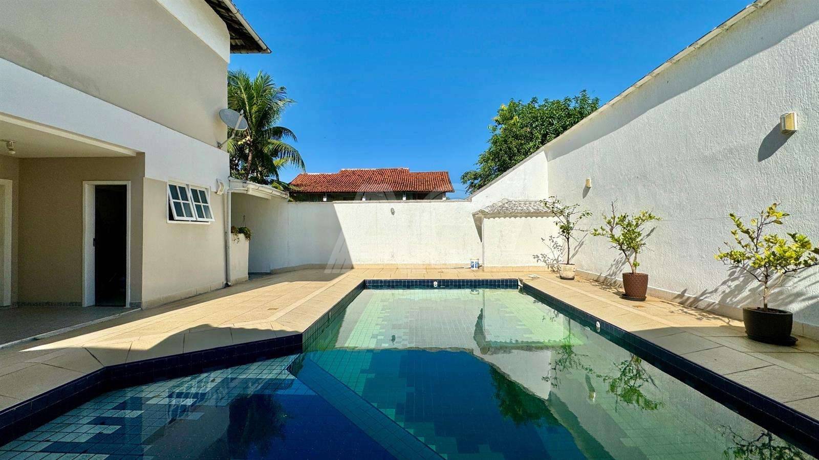 Casa de Condomínio à venda com 4 quartos, 440m² - Foto 35