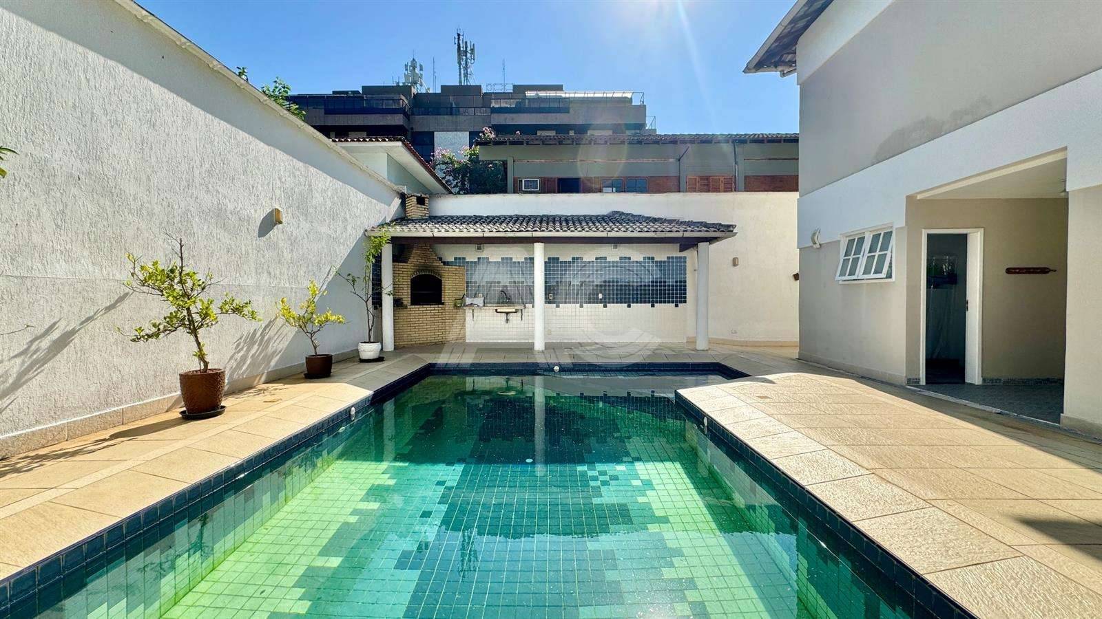 Casa de Condomínio à venda com 4 quartos, 440m² - Foto 37