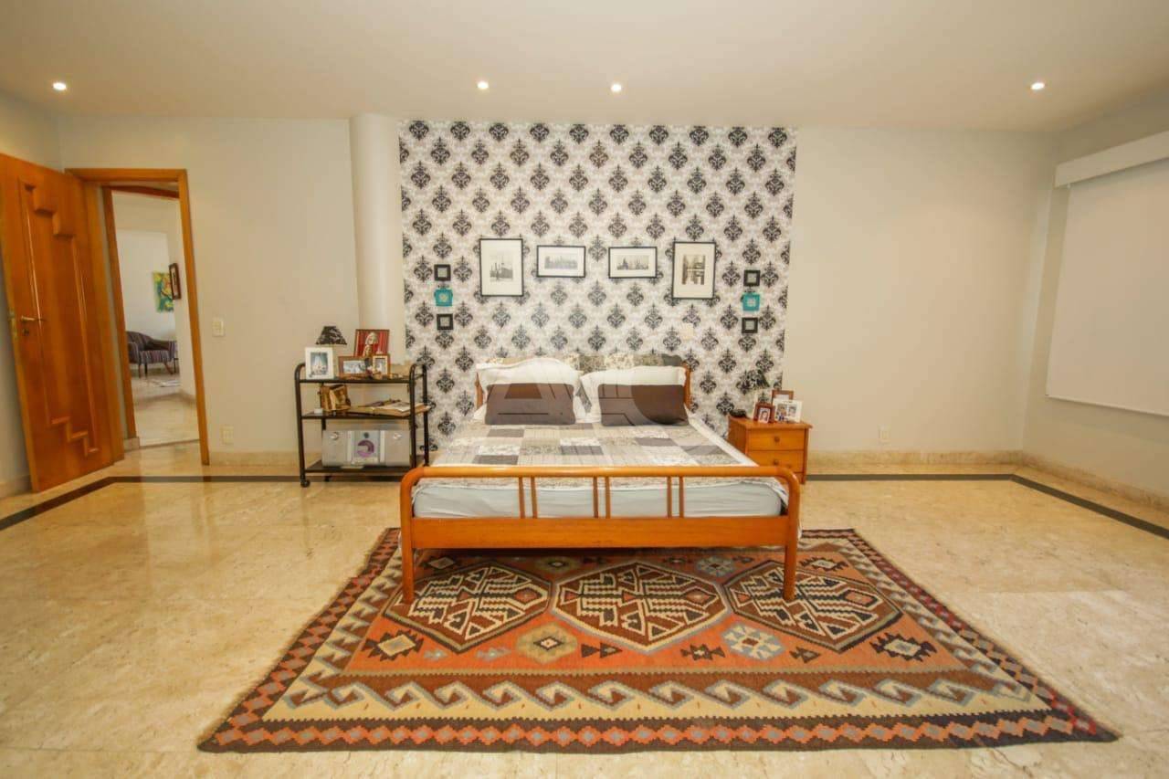 Casa de Condomínio à venda com 4 quartos, 440m² - Foto 19