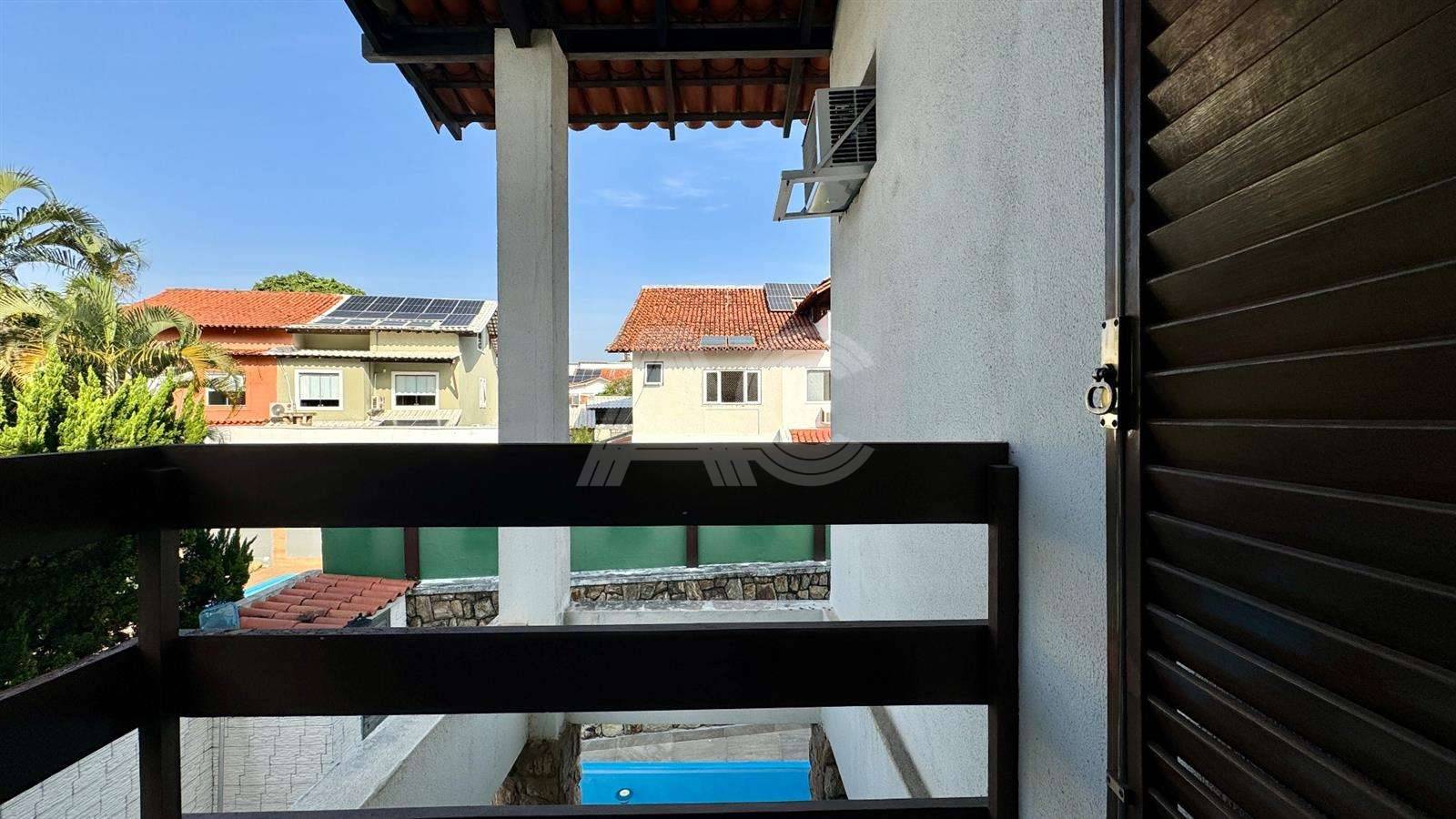 Casa de Condomínio à venda com 4 quartos, 241m² - Foto 25