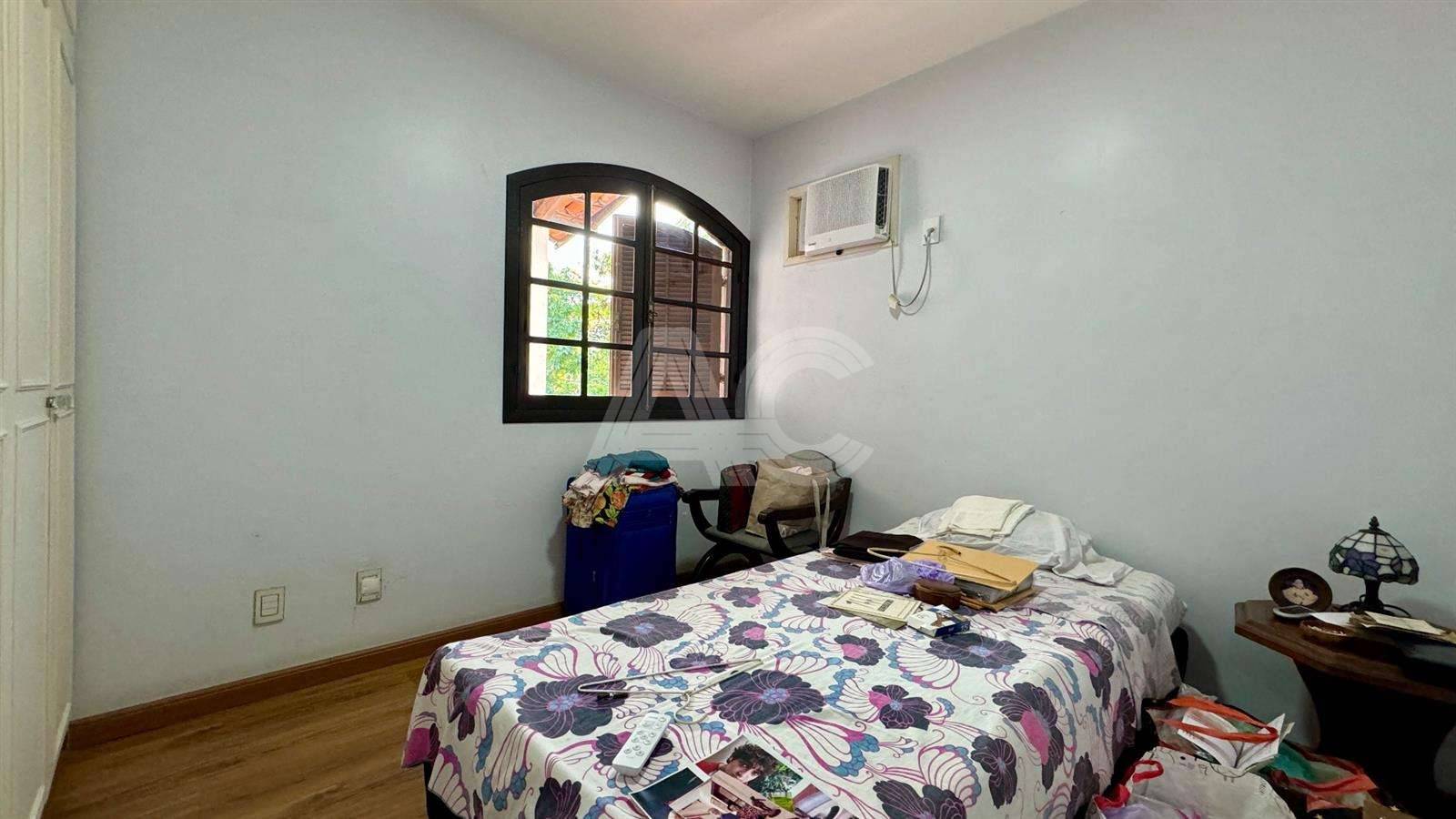 Casa de Condomínio à venda com 4 quartos, 241m² - Foto 30