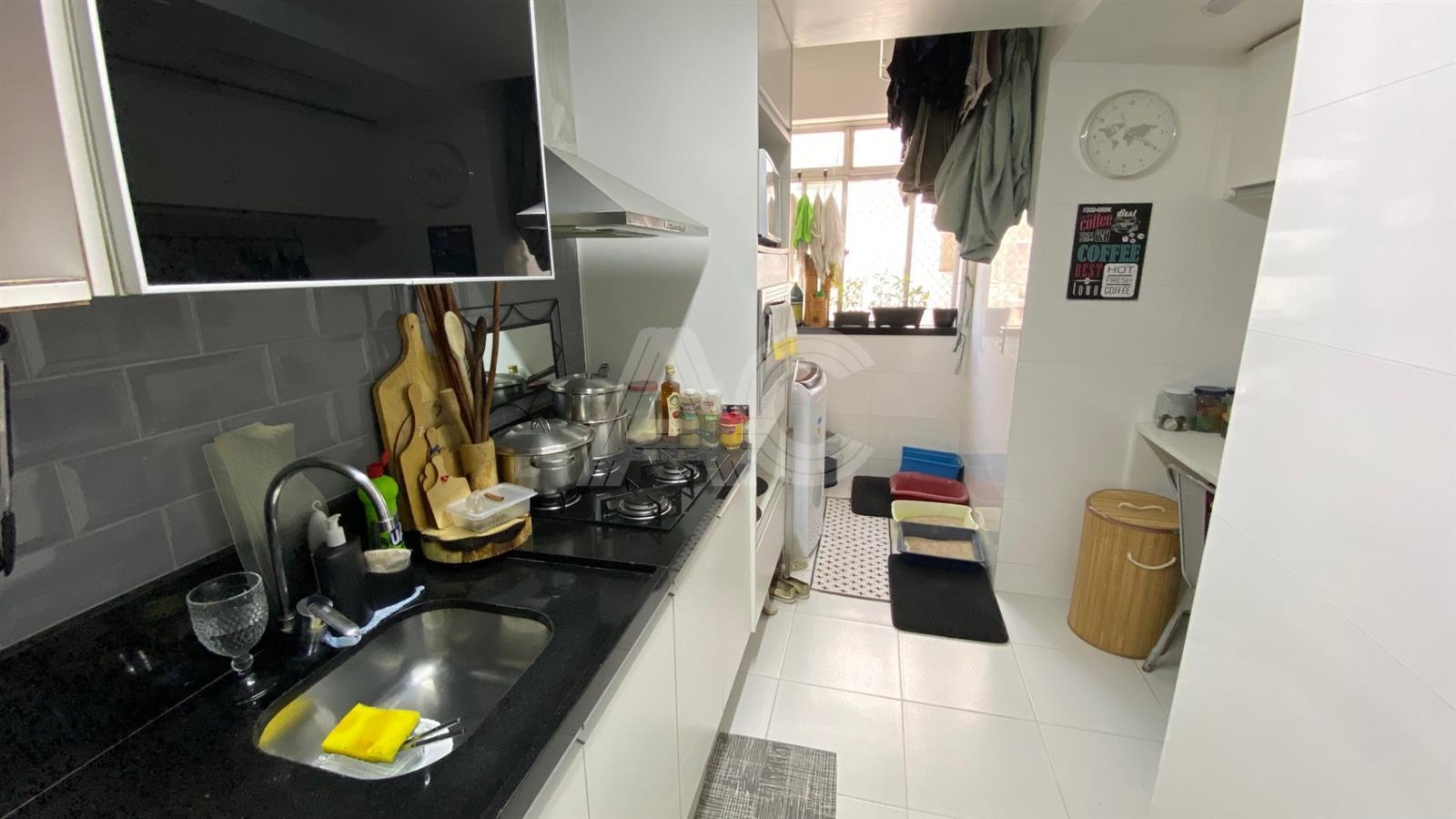 Apartamento à venda com 2 quartos, 85m² - Foto 30