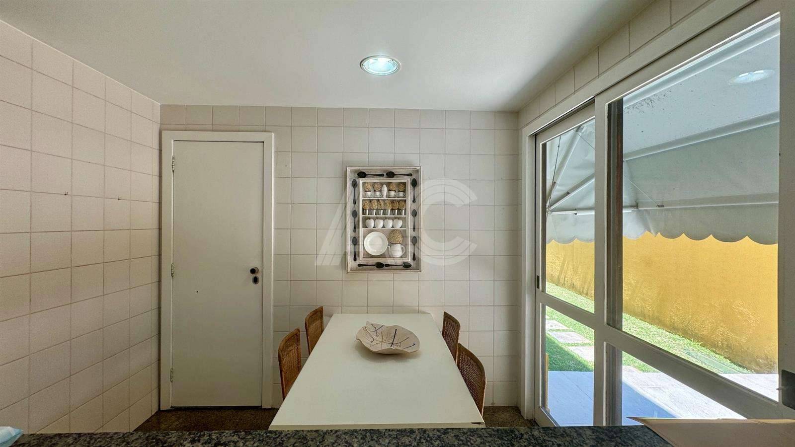 Casa de Condomínio à venda com 4 quartos, 350m² - Foto 20