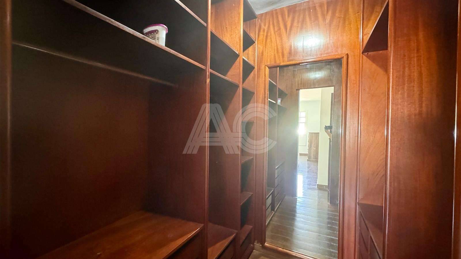 Casa de Condomínio à venda com 4 quartos, 350m² - Foto 26