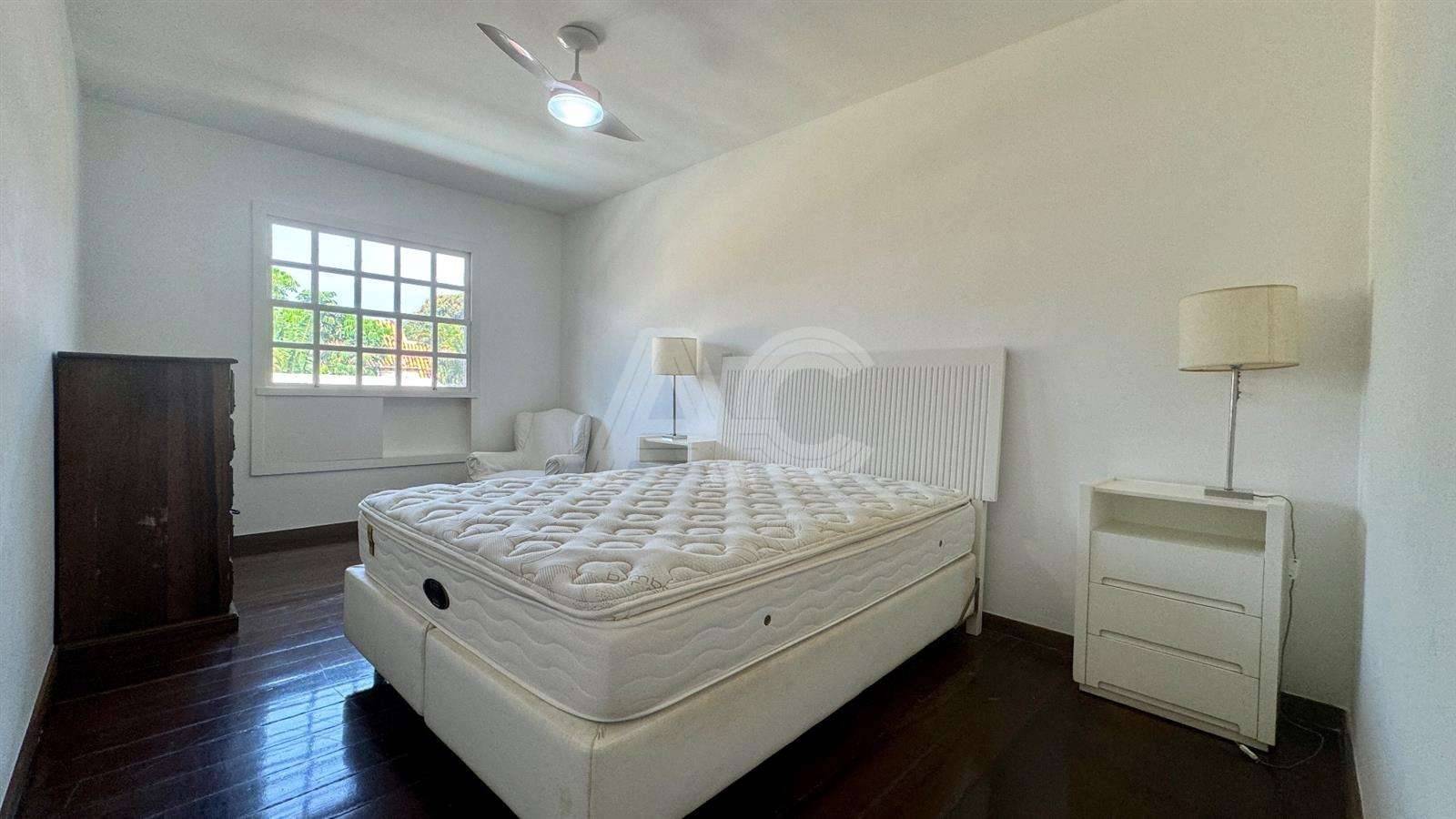 Casa de Condomínio à venda com 4 quartos, 350m² - Foto 24