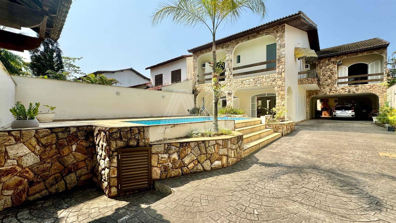 Casa de Condomínio à venda com 4 quartos, 461m² - Foto 2