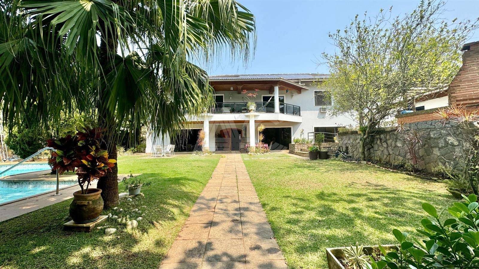 Casa de Condomínio à venda com 9 quartos, 900m² - Foto 1