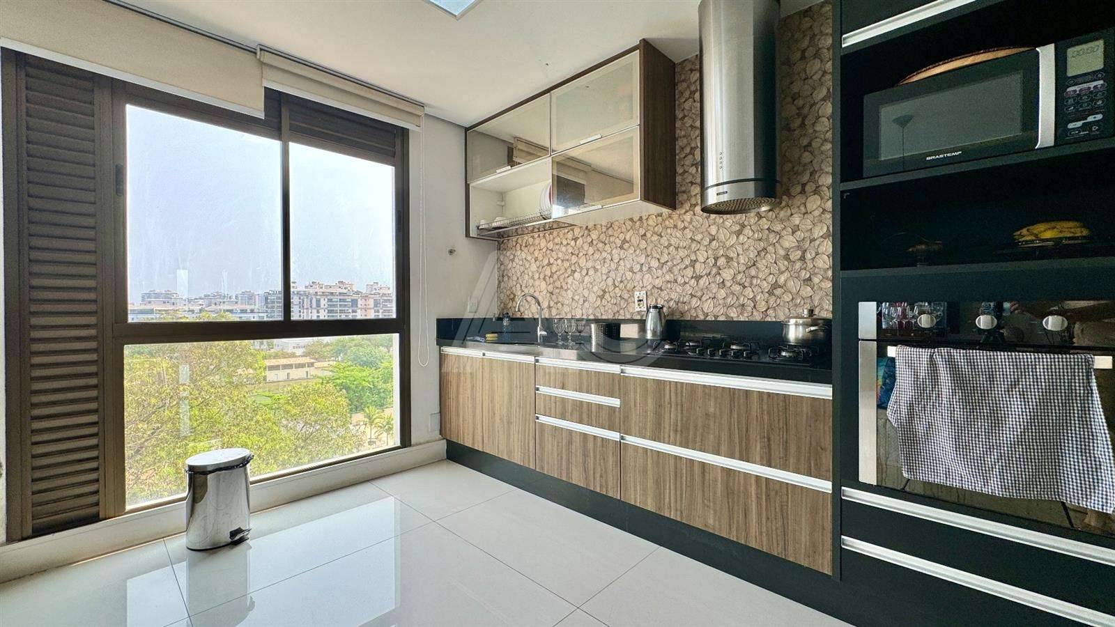 Cobertura à venda com 2 quartos, 107m² - Foto 10