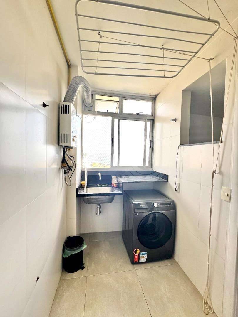 Apartamento à venda com 2 quartos, 80m² - Foto 17