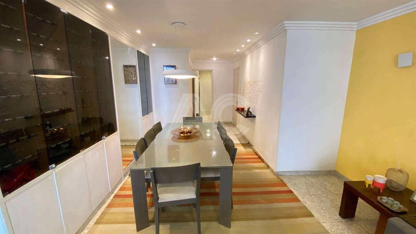 Apartamento à venda com 4 quartos, 145m² - Foto 7