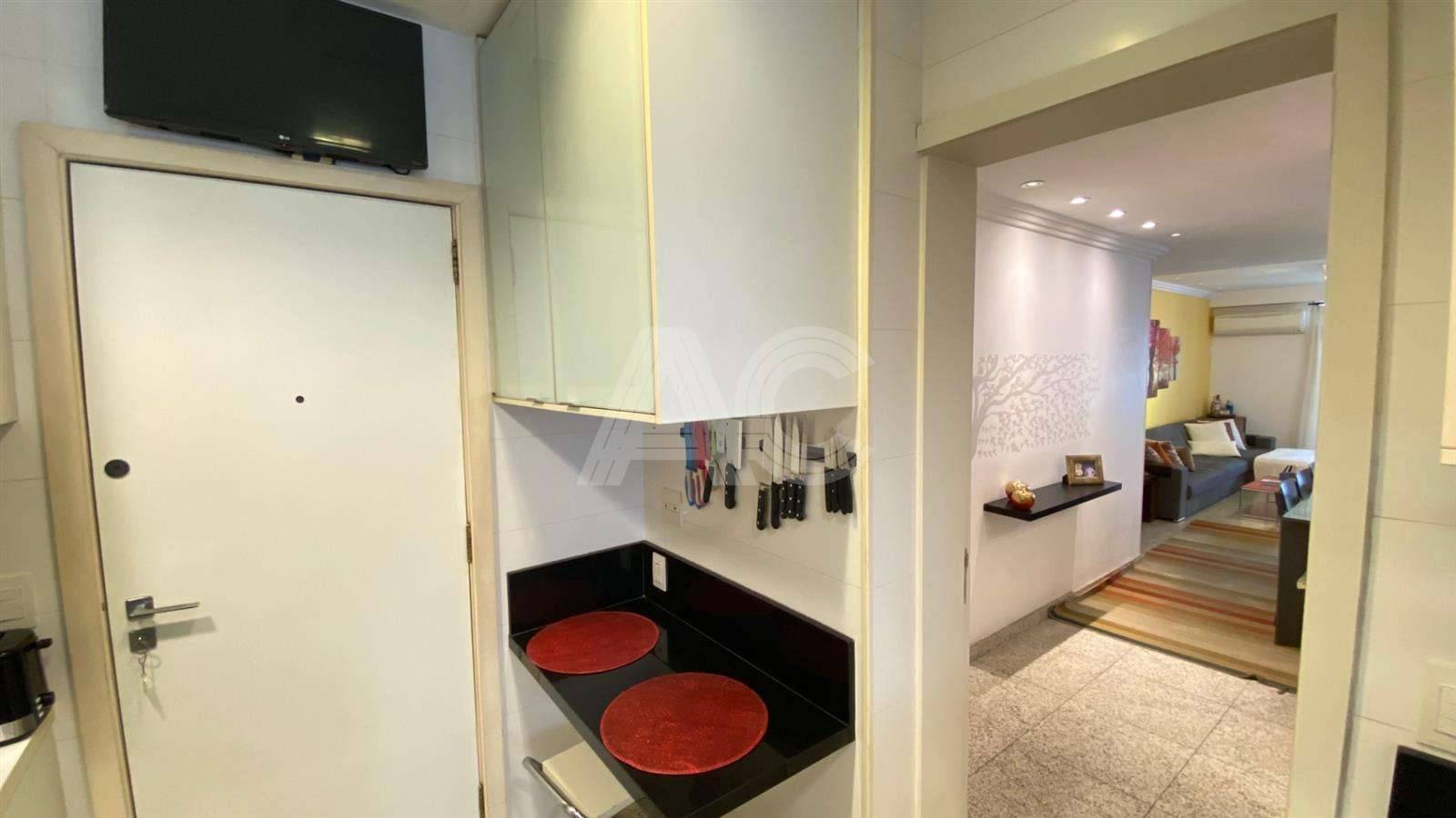 Apartamento à venda com 4 quartos, 145m² - Foto 36