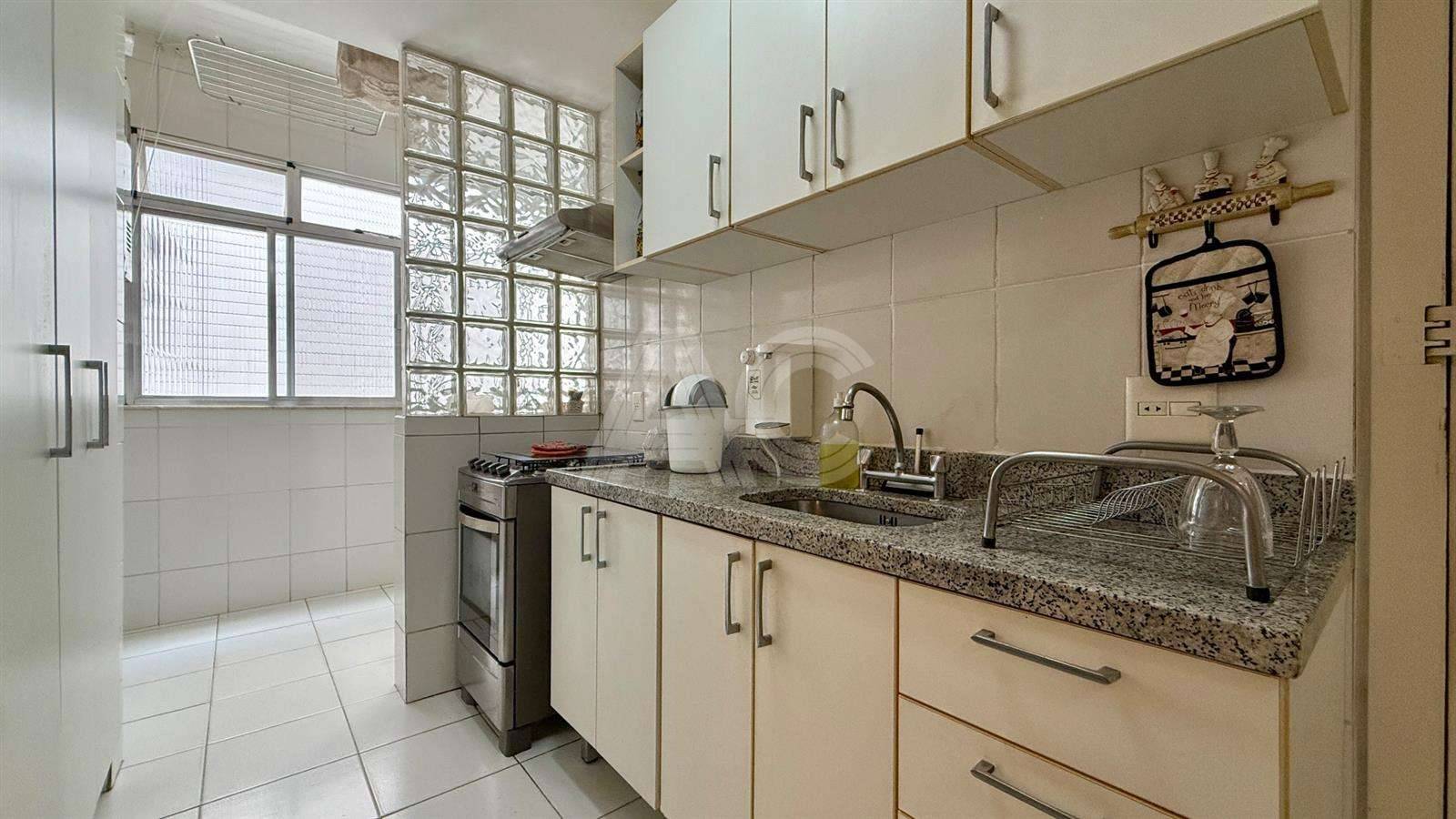 Apartamento à venda com 3 quartos, 166m² - Foto 27