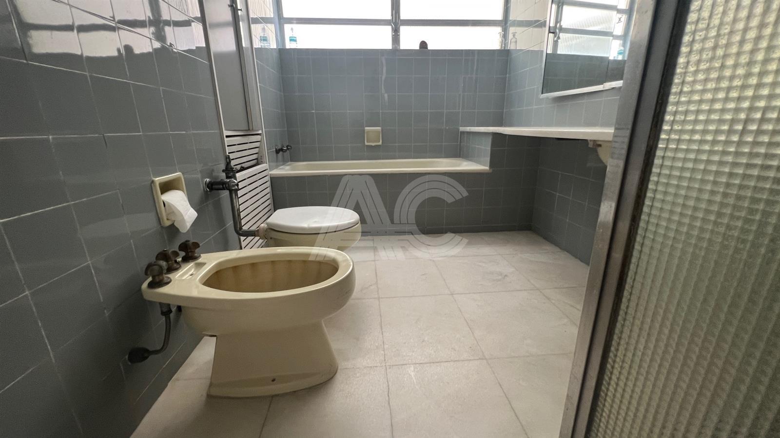 Apartamento à venda com 4 quartos, 350m² - Foto 18